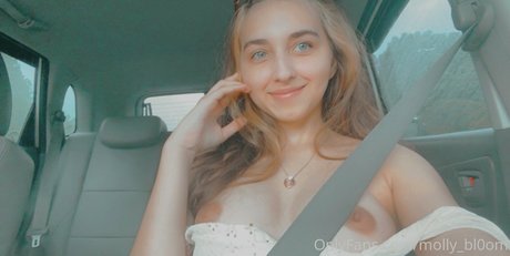 Molly_bl0om