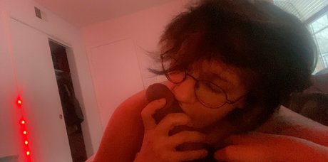 Foto di nudo di fuga di OnlyFans di Witheredroses