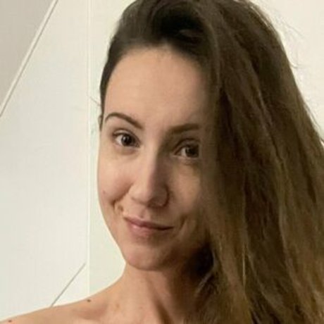 Foto di nudo di fuga di OnlyFans di Iamgoldhailey