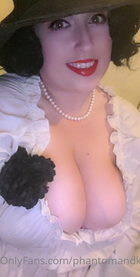 Foto di nudo di fuga di OnlyFans di Phantomandkitt6