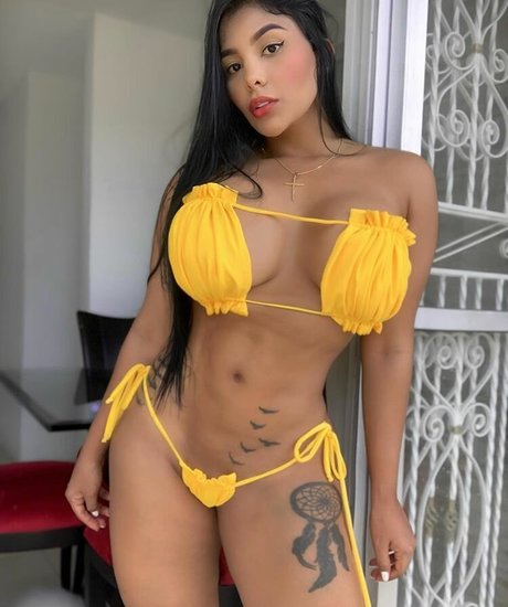 Caro Velez Betancourth