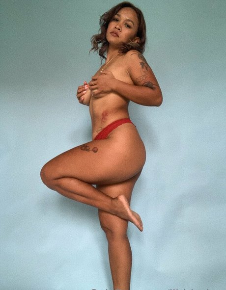 Foto di nudo di fuga di OnlyFans di Lilriricakes