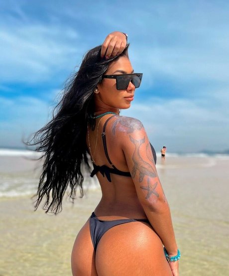 Foto di nudo di fuga di OnlyFans di Vitoria Cerqueira