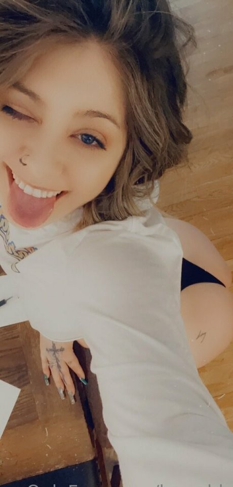 Foto di nudo di fuga di OnlyFans di Berrybb