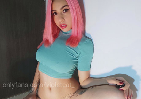 Foto di nudo di fuga di OnlyFans di Mia Violet