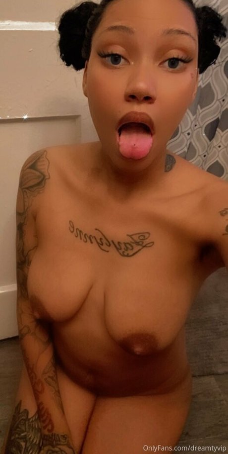 Foto di nudo di fuga di OnlyFans di Dreamty