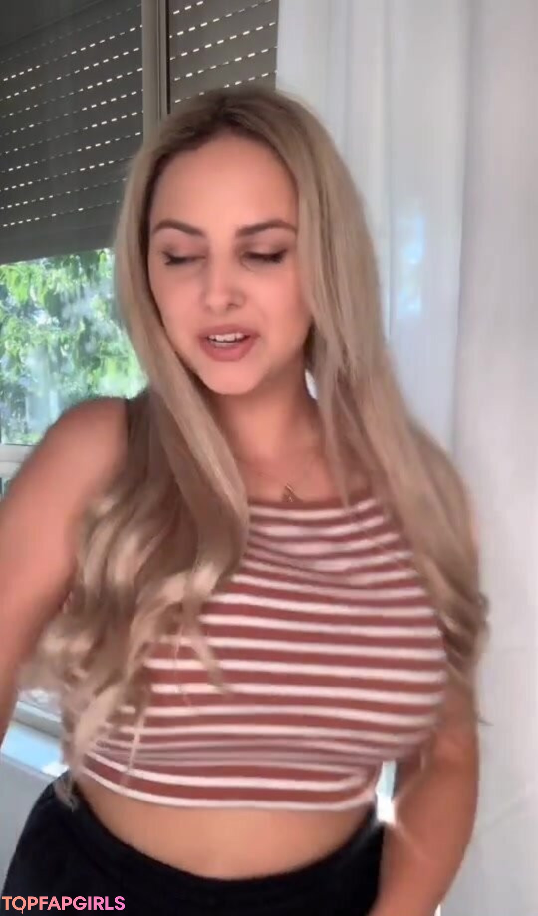 Foto di nudo di fuga di OnlyFans di Rachelelizabeth #49 Foto di nudo di fuga di OnlyFans di Rachelelizabeth #49