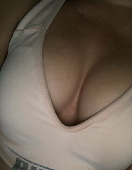 Foto di nudo di fuga di OnlyFans di Tittytata