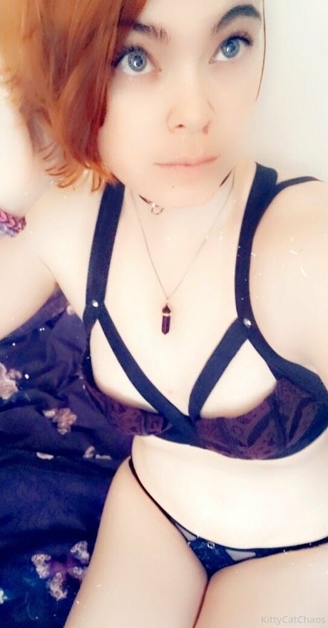 Foto di nudo di fuga di OnlyFans di Naughtylittlekitten93