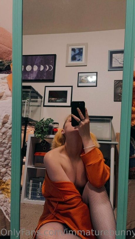 Foto di nudo di fuga di OnlyFans di Immaturebunny