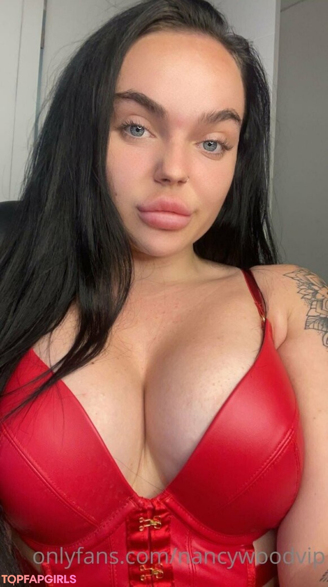 Foto di nudo di fuga di OnlyFans di Itsnancywoodfree #19 Foto di nudo di fuga di OnlyFans di Itsnancywoodfree #19