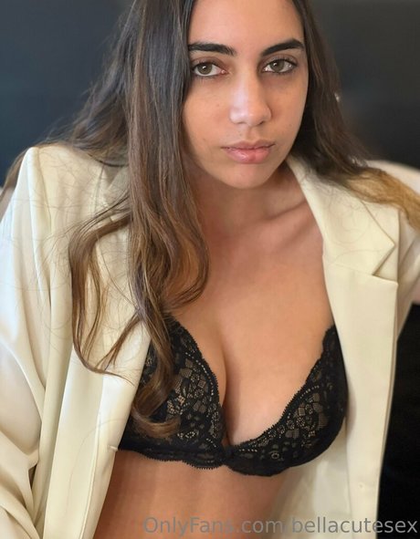 Foto di nudo di fuga di OnlyFans di Bellacutesex