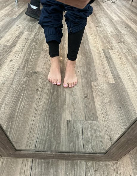 Foto di nudo di fuga di OnlyFans di Hottigotit