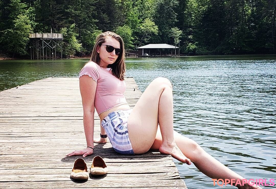 Foto di nudo di fuga di OnlyFans di Curves4daze #8 Foto di nudo di fuga di OnlyFans di Curves4daze #8