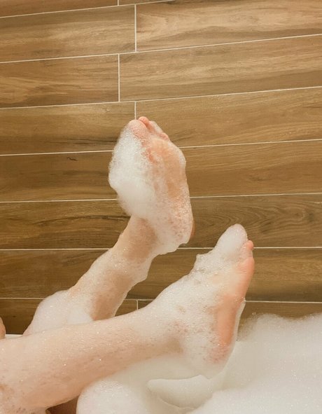 Foto di nudo di fuga di OnlyFans di Sweetmossy