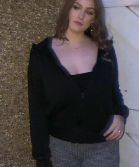 Foto di nudo di fuga di OnlyFans di Lydia B