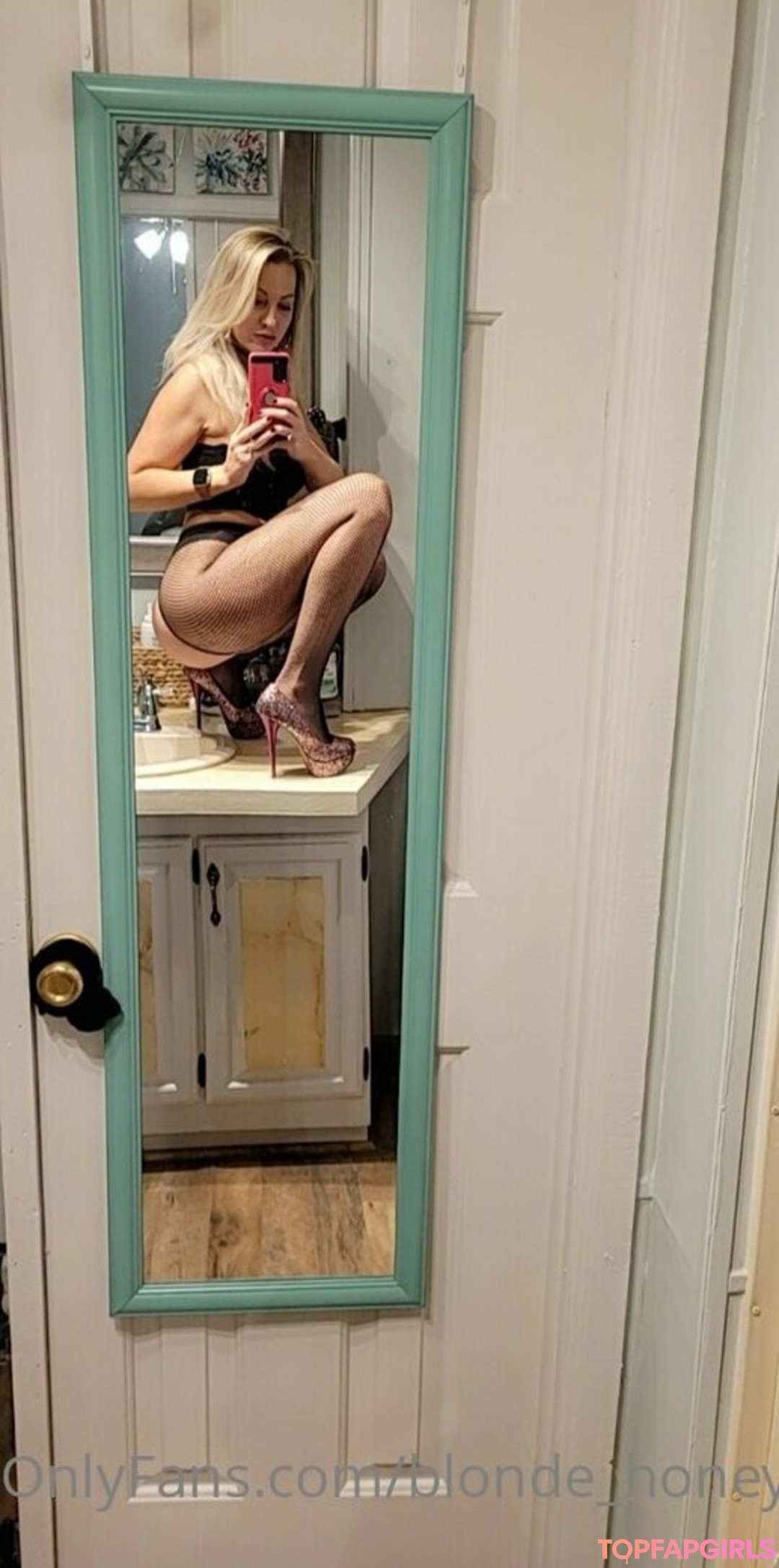 Foto di nudo di fuga di OnlyFans di Blondehoney22 #113 Foto di nudo di fuga di OnlyFans di Blondehoney22 #113