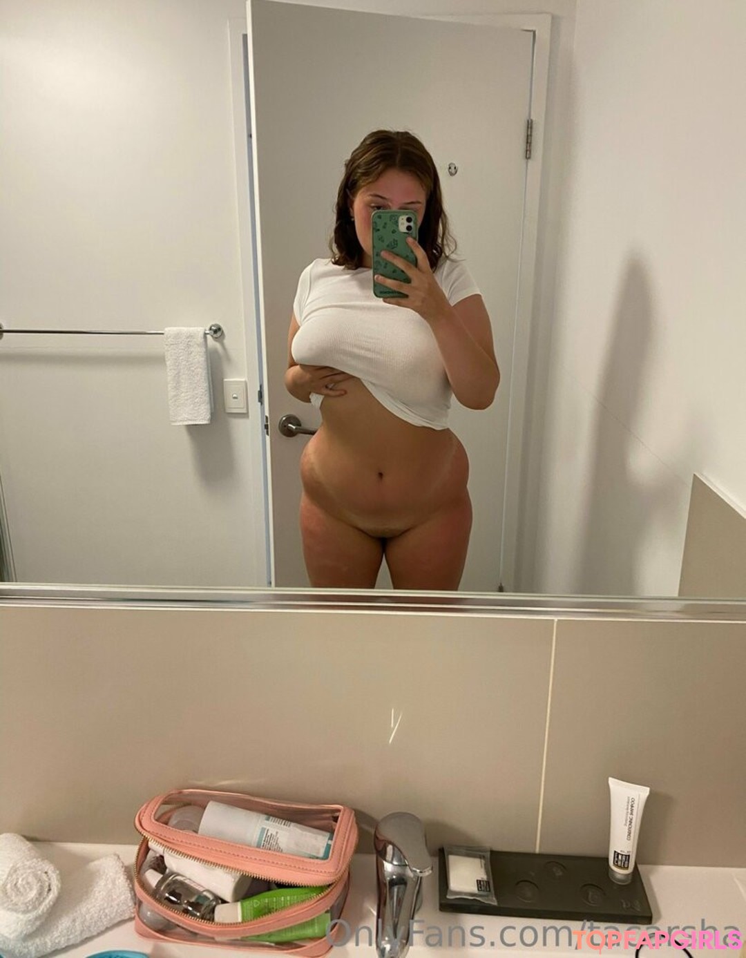 Foto di nudo di fuga di OnlyFans di Tacarsha #14 Foto di nudo di fuga di OnlyFans di Tacarsha #14