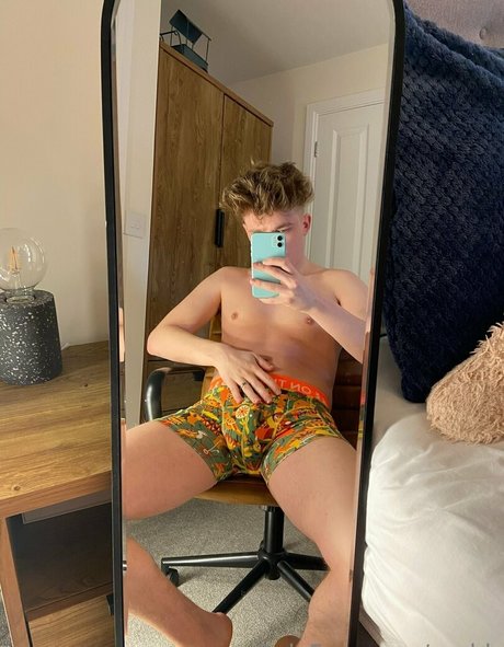 Foto di nudo di fuga di OnlyFans di Urghh