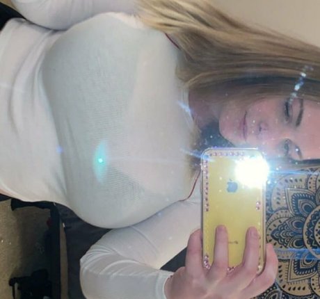 Foto di nudo di fuga di OnlyFans di Kyla S