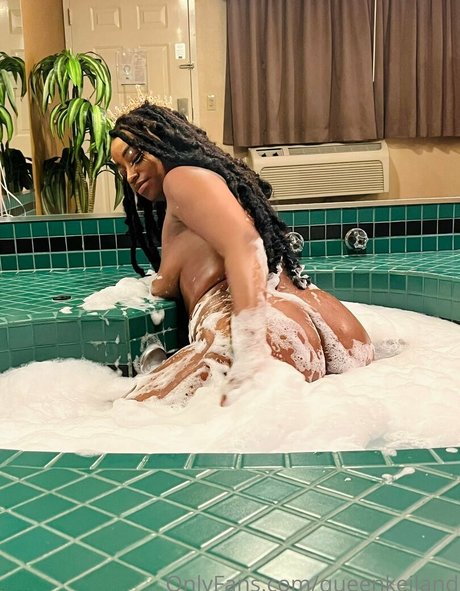 Foto di nudo di fuga di OnlyFans di Queenkeiland