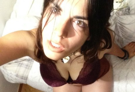 Foto di nudo di fuga di OnlyFans di Lolitakiwis