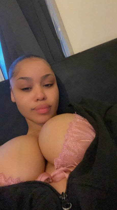 Foto di nudo di fuga di OnlyFans di Keanna Theo