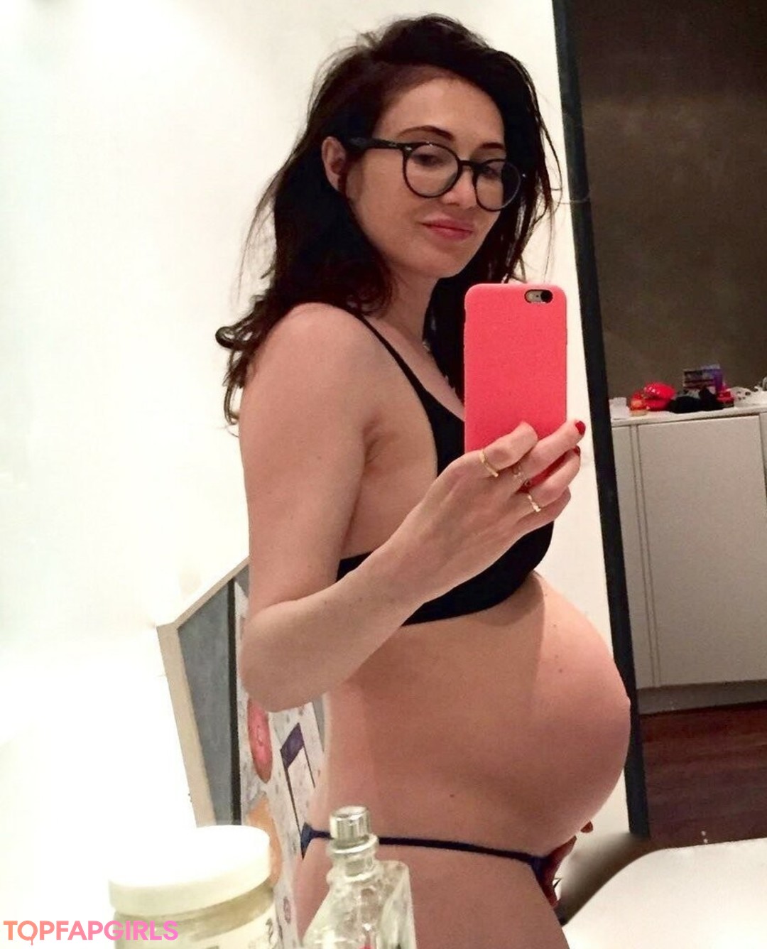 Foto di nudo di fuga di OnlyFans di Carice Van Houten #43 Foto di nudo di fuga di OnlyFans di Carice Van Houten #43