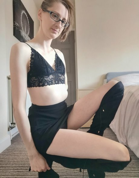 Aprilrosejonesxfree
