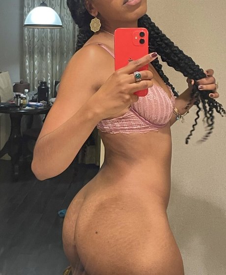 Foto di nudo di fuga di OnlyFans di Asokahxxx