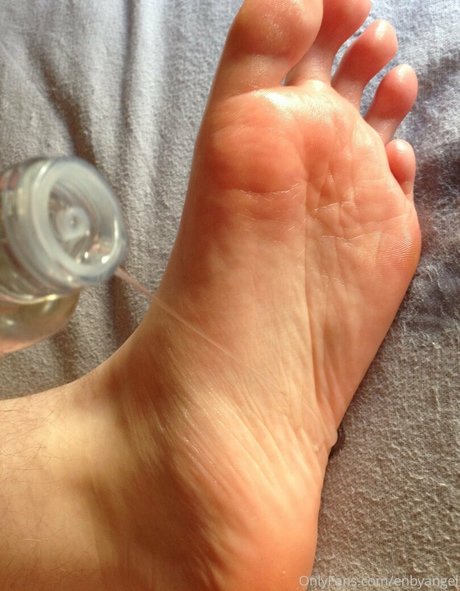 Foto di nudo di fuga di OnlyFans di Enbyangel