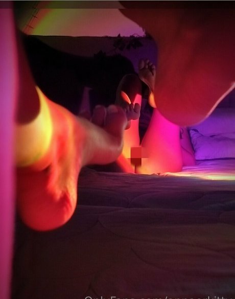 Foto di nudo di fuga di OnlyFans di Annaorkitty