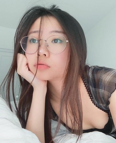 Foto di nudo di fuga di OnlyFans di Urshortie