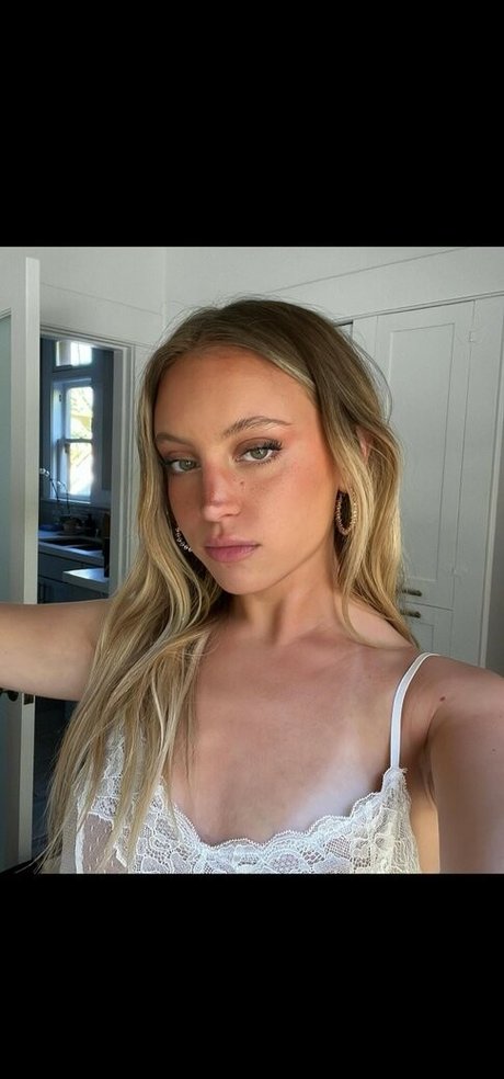 Riley Hubatka