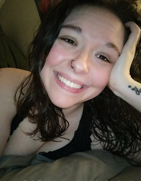 Foto di nudo di fuga di OnlyFans di Trippyhippiedemise