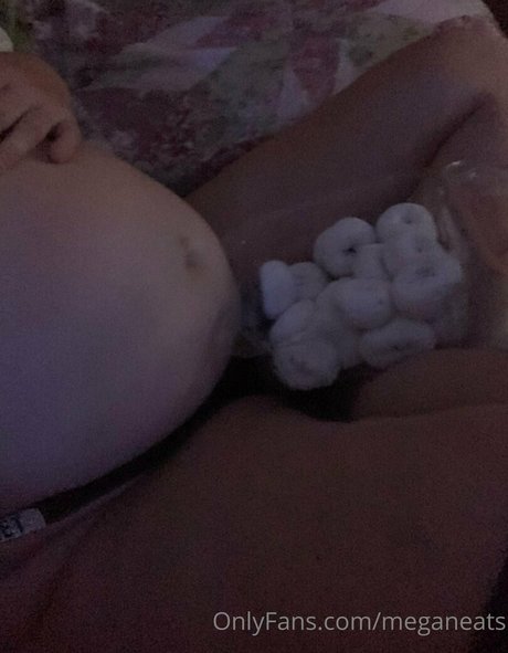Foto di nudo di fuga di OnlyFans di Meganeats