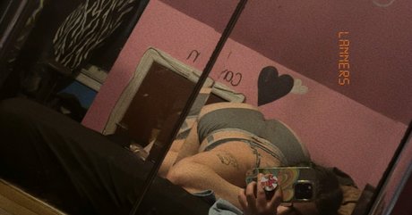 Foto di nudo di fuga di OnlyFans di Lannerswolf
