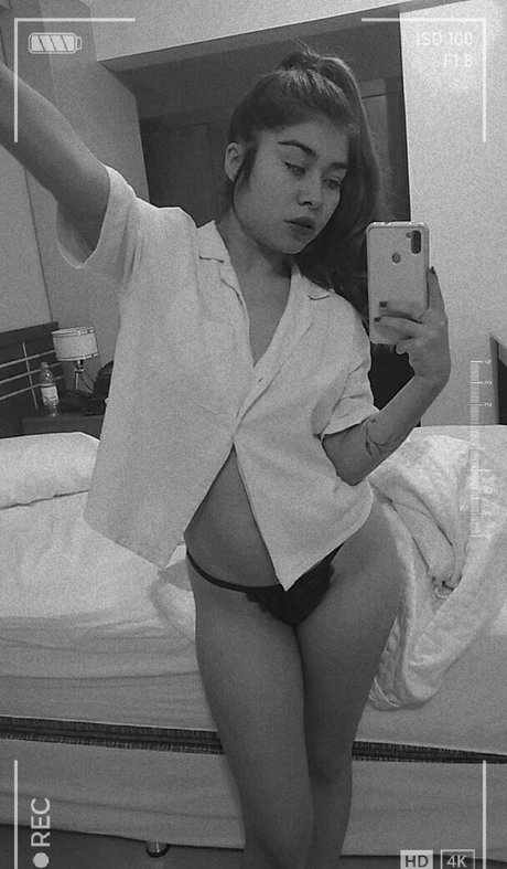Foto di nudo di fuga di OnlyFans di Arderenllamas
