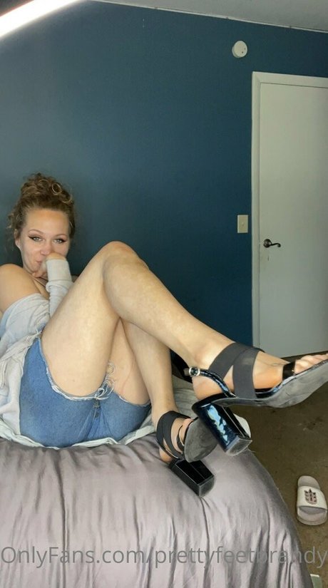 Foto di nudo di fuga di OnlyFans di Prettyfeetbrandy