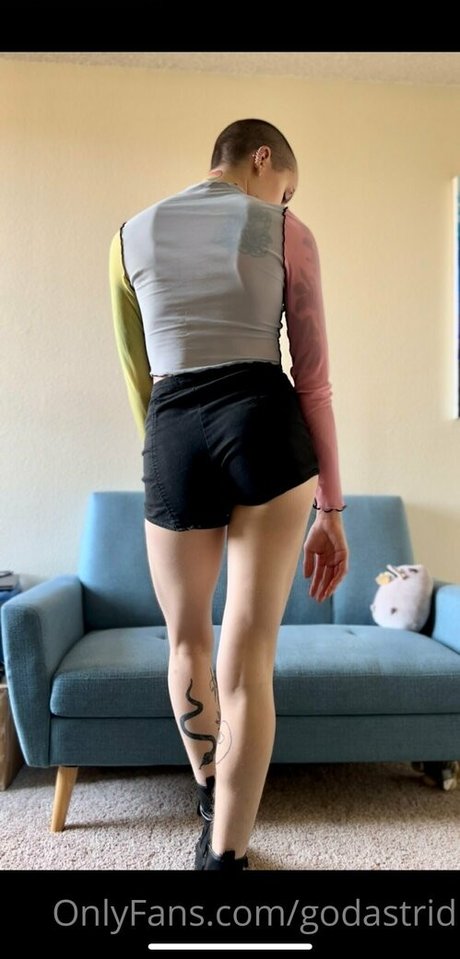 Foto di nudo di fuga di OnlyFans di Onlyfaery