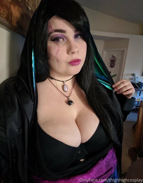 Foto di nudo di fuga di OnlyFans di Thighhighcosplay