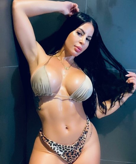 Foto di nudo di fuga di OnlyFans di Yadydiva
