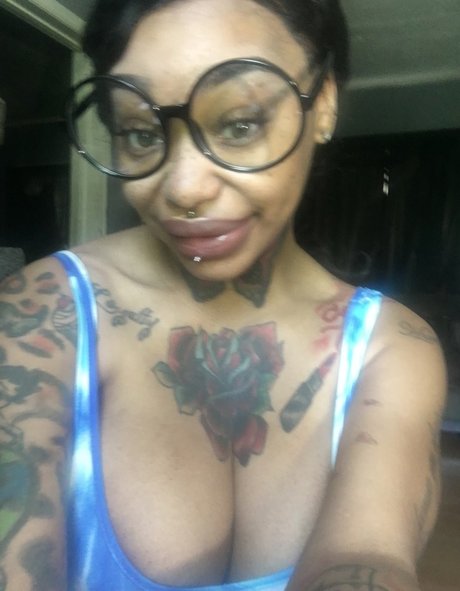 Foto di nudo di fuga di OnlyFans di Creamyexotica