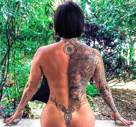 Foto di nudo di fuga di OnlyFans di Giulia Bianchi