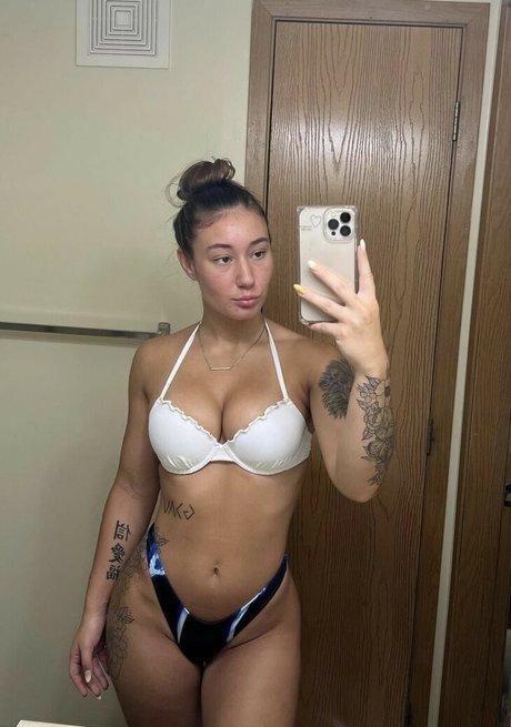 Foto di nudo di fuga di OnlyFans di Shyyanneeex