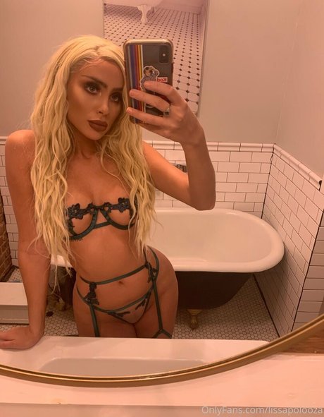 Foto di nudo di fuga di OnlyFans di Lissapolooza