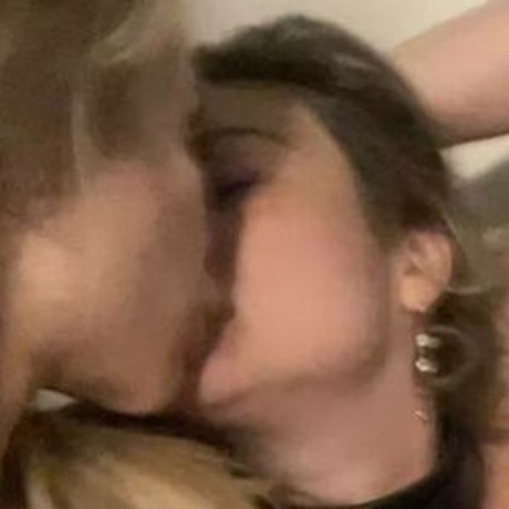 Foto di nudo di fuga di OnlyFans di Viksi666