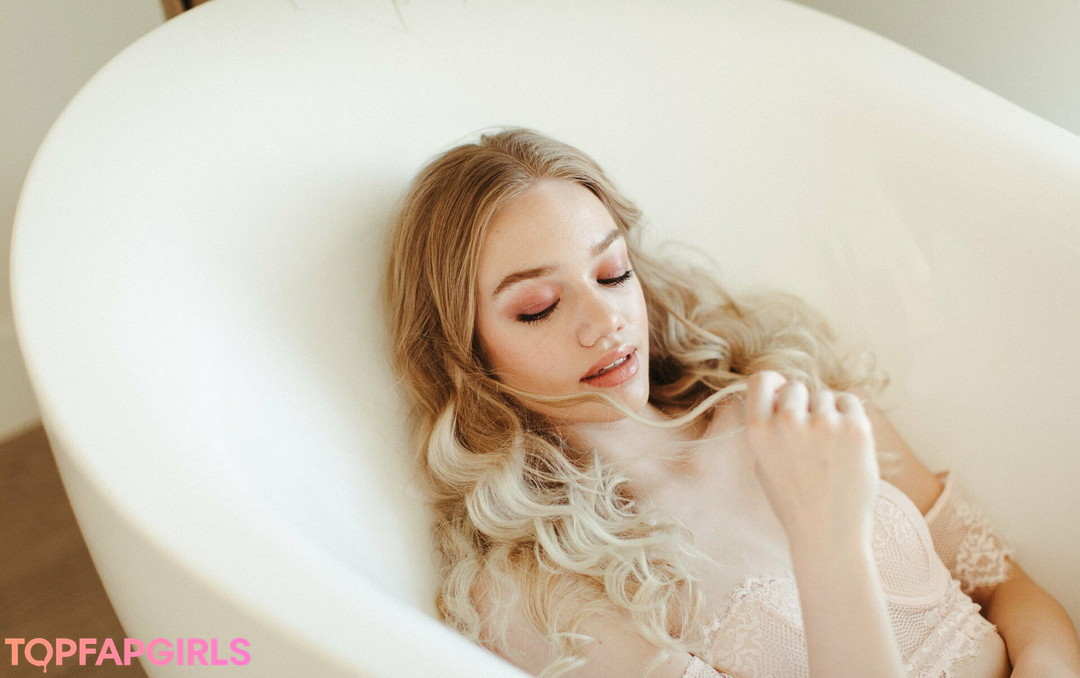 Foto di nudo di fuga di OnlyFans di Lizzysweetsofficial #19 Foto di nudo di fuga di OnlyFans di Lizzysweetsofficial #19