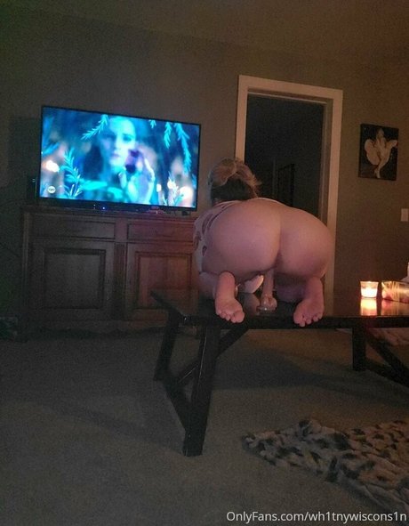 Foto di nudo di fuga di OnlyFans di Wh1tnywiscons1n