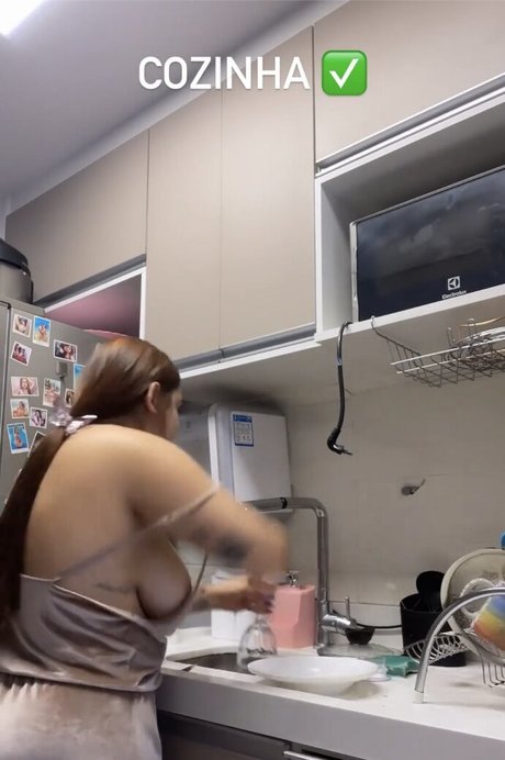 Foto di nudo di fuga di OnlyFans di Isabella Barreto